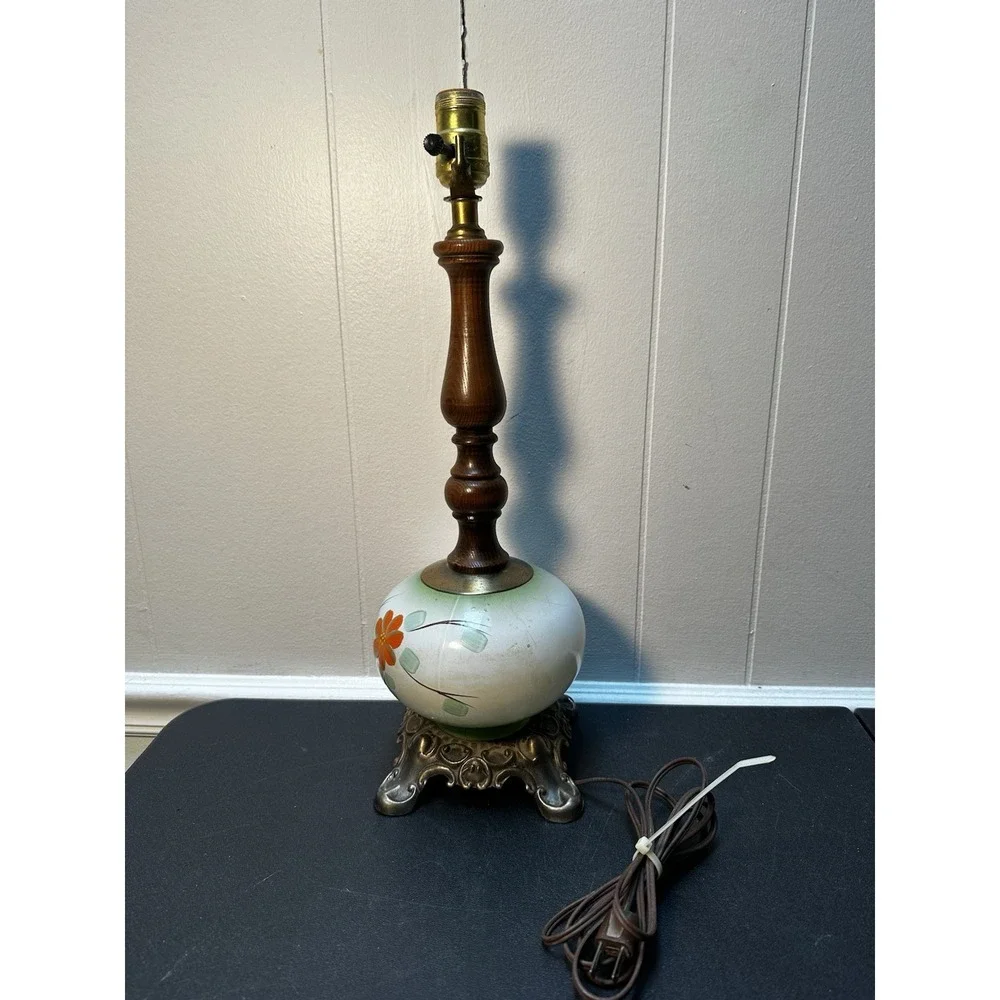 VTG Hand Painted Floral Globe Table Lamp 19